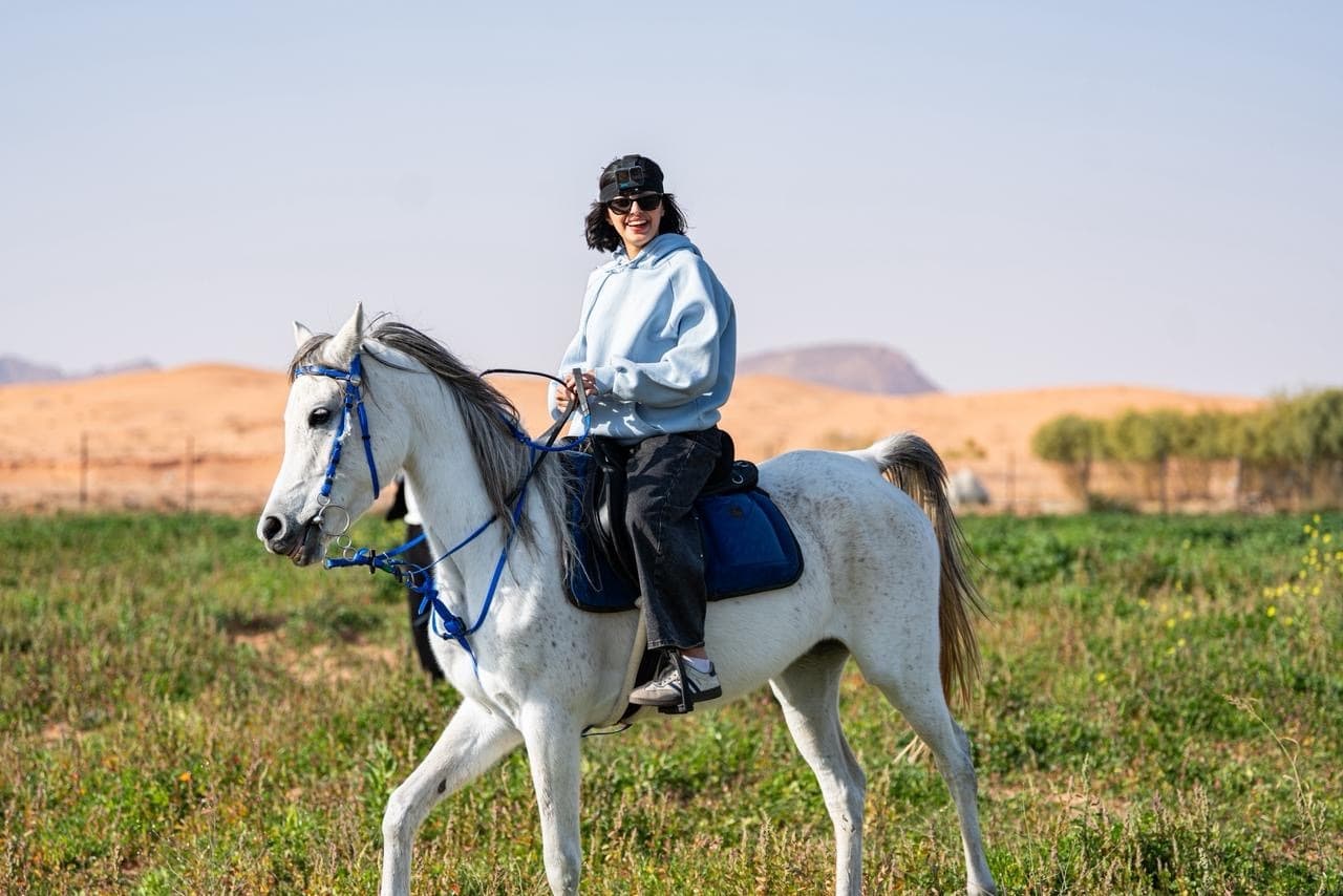 تجربة ركوب الخيل وسط طبيعة حائل 