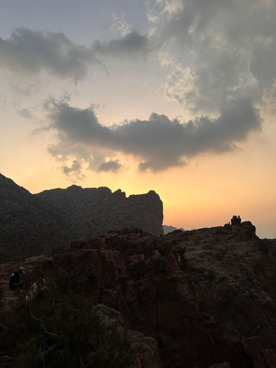 رحلة الغروب وشبة النار